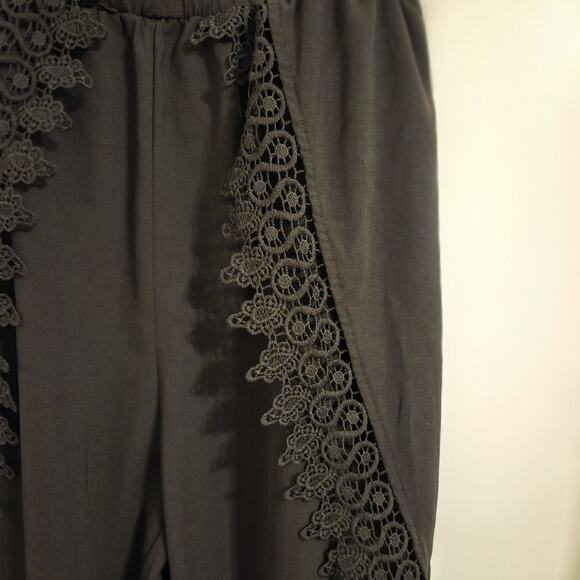 Cupshe Gaucho Pants Black Women's Med Boho Unique Design Lace Trim - Picture 3 of 7